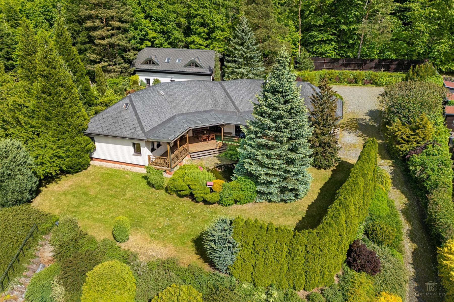 Prodej rodinný dům - Plískov, 600 m²