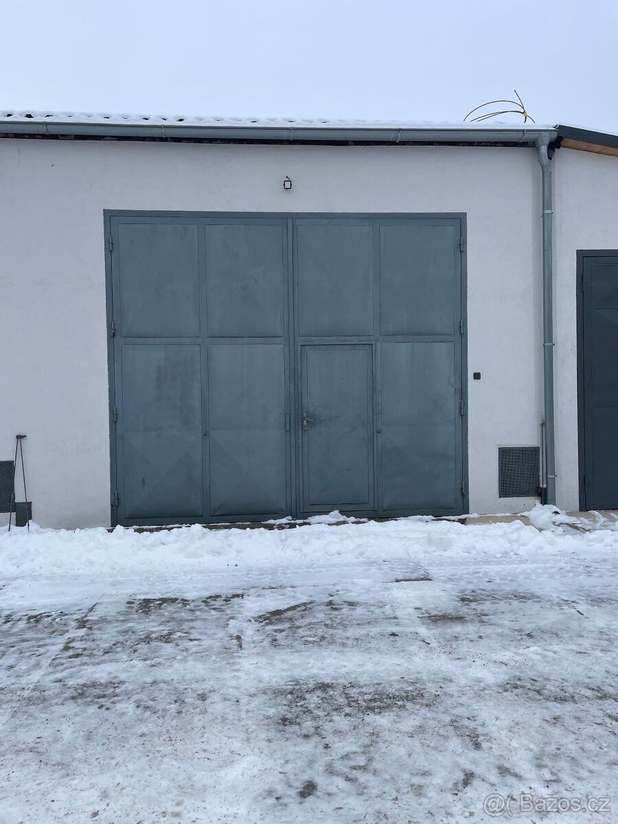 Garáže, Velvary, 273 24