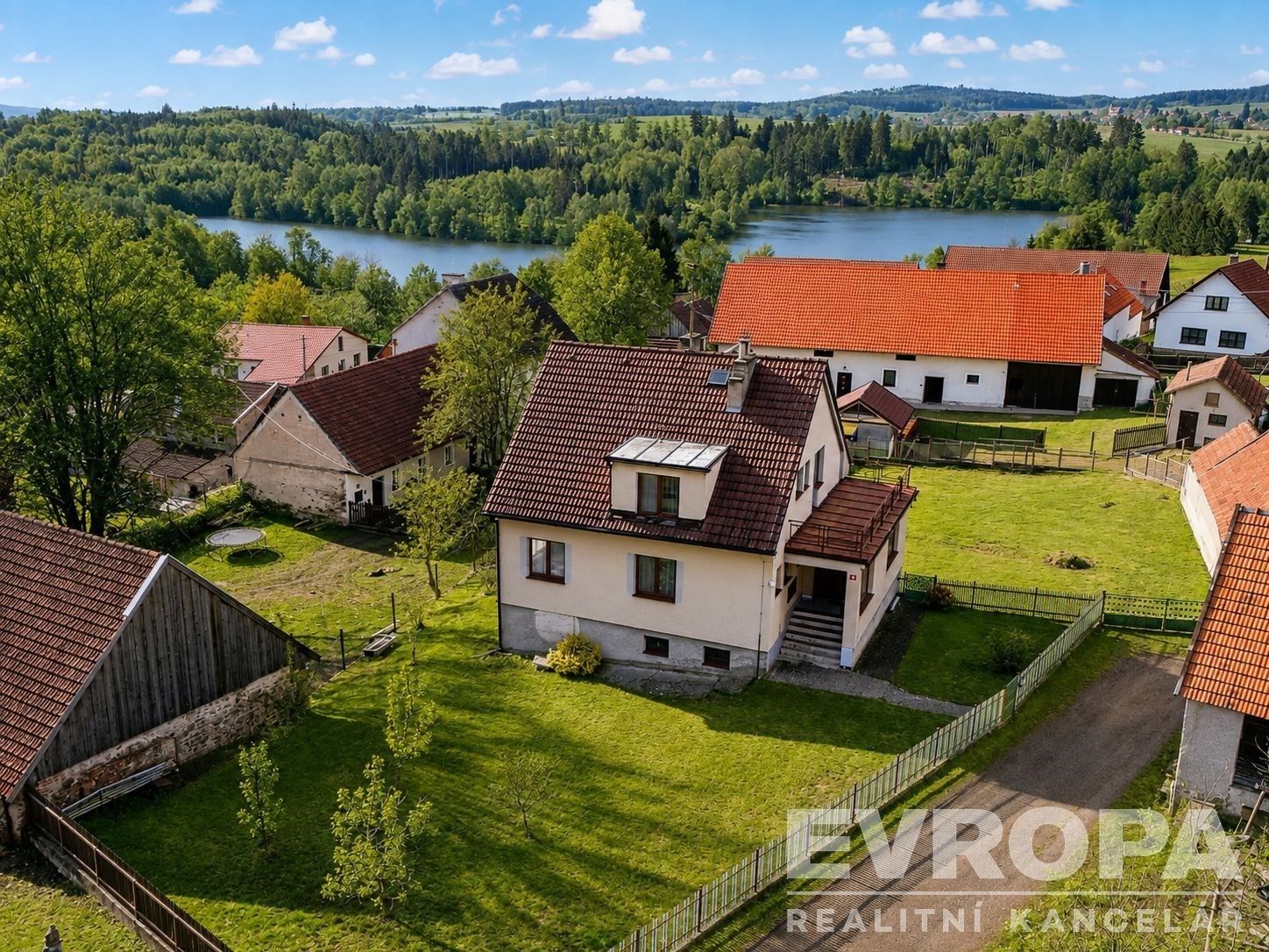 Rodinný dům · 263 m² · Loket Němčice - 3
