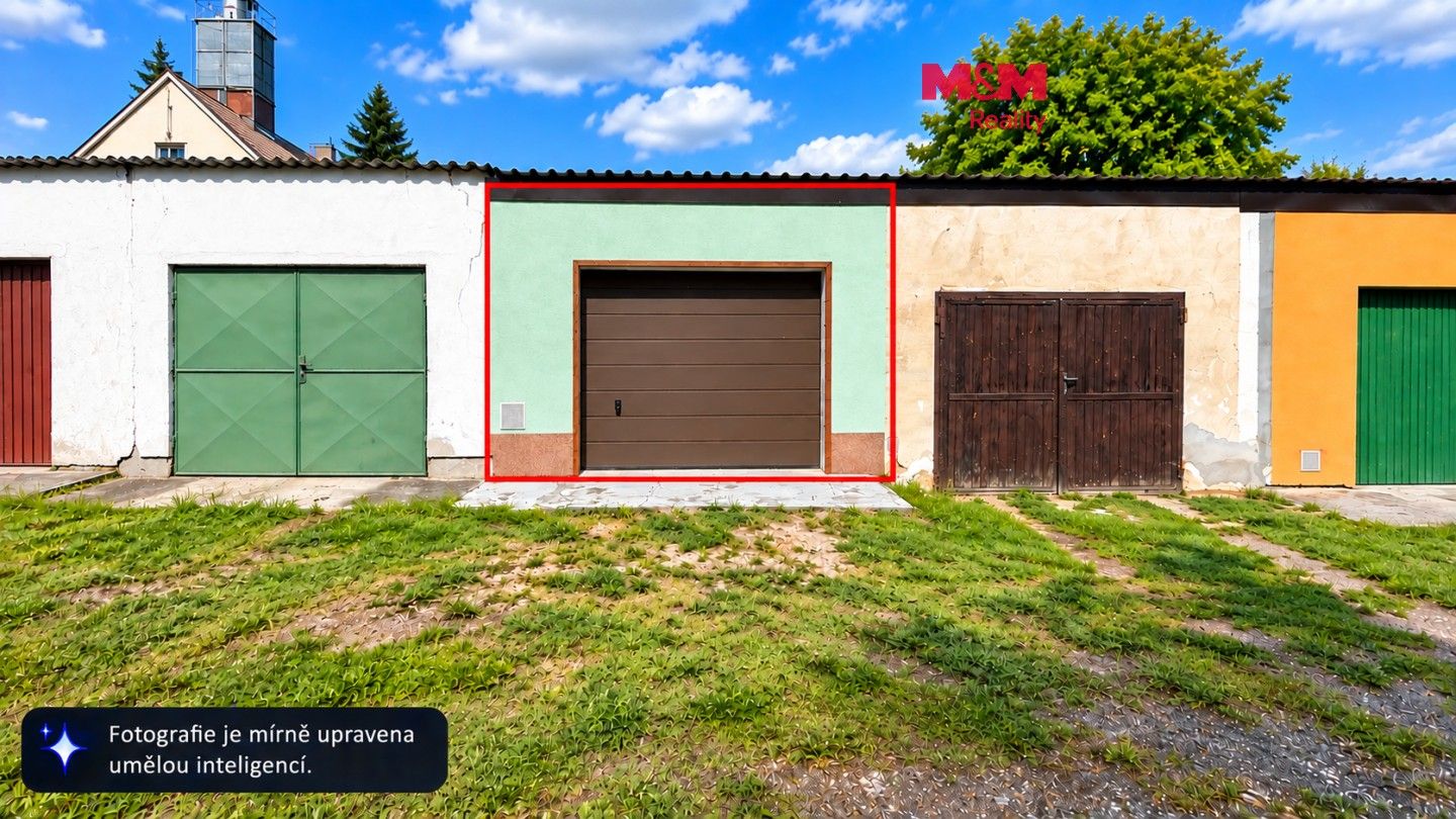 Ostatní, U Nádraží, Radnice, 23 m² - 1