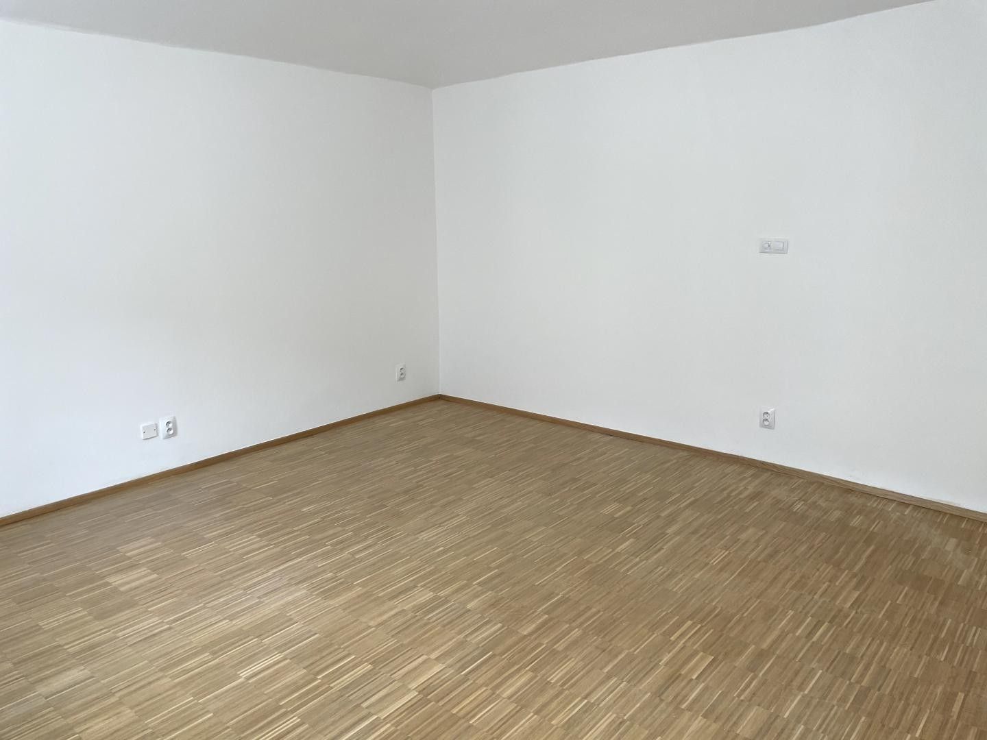 Kanceláře, Nuželická, Sušice III, 54 m² - 2