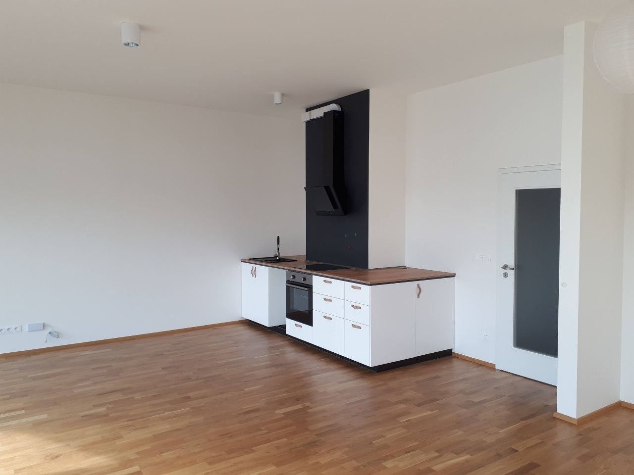 Pronájem byt 1+kk - Breitfeldova, Praha - Karlín, 52 m² - 5