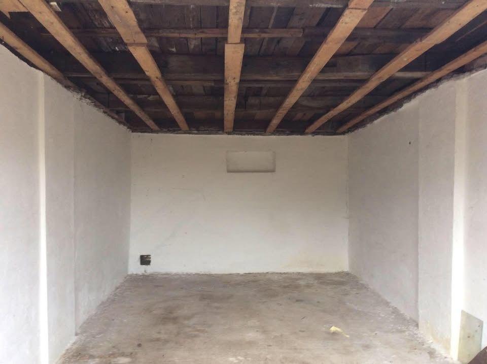 Garáže, Karlovy Vary, 360 01