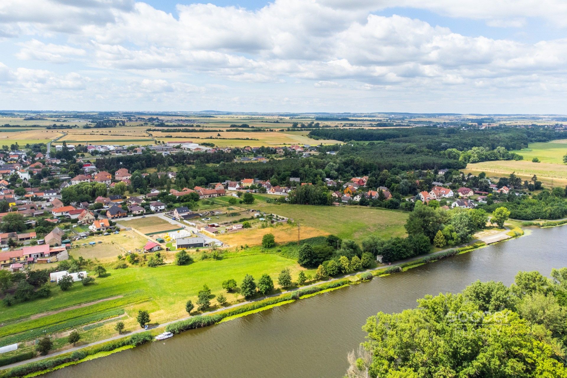 Prodej pozemek pro bydlení - Záryby, 1 300 m²