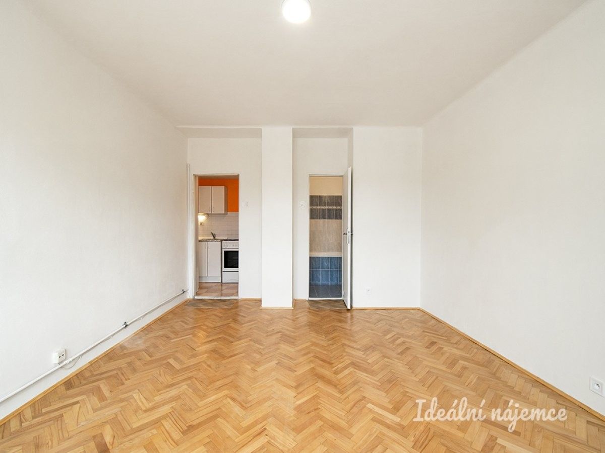 2+1, Vršovická, Praha, 49 m² - 2