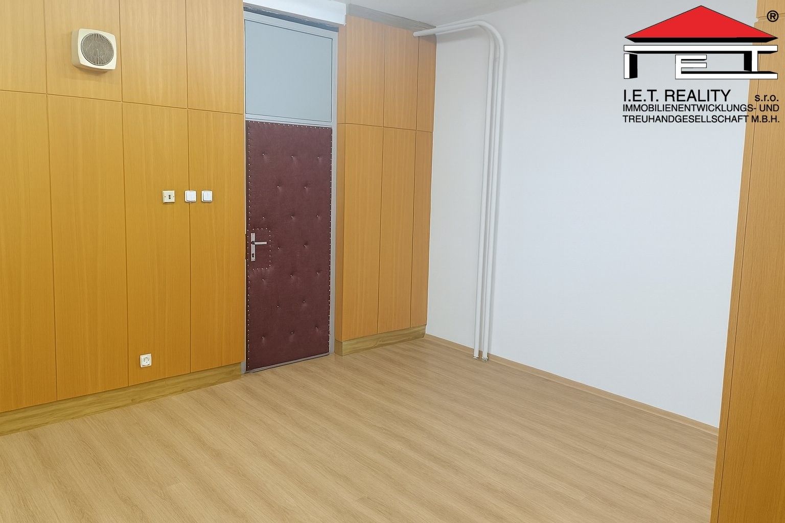 Pronájem kancelář - Vítkovická, Ostrava, 53 m²