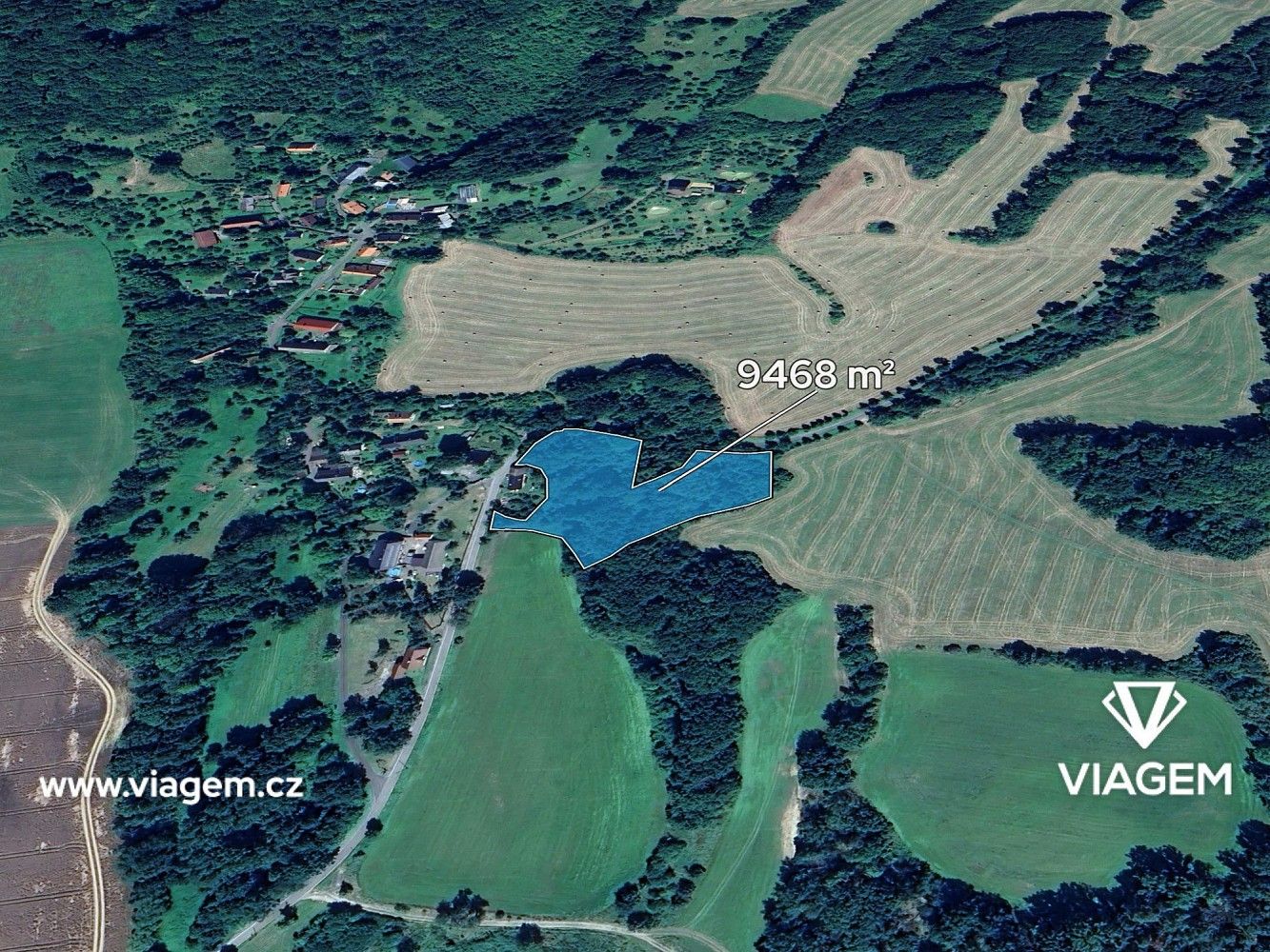Les, 591 m²