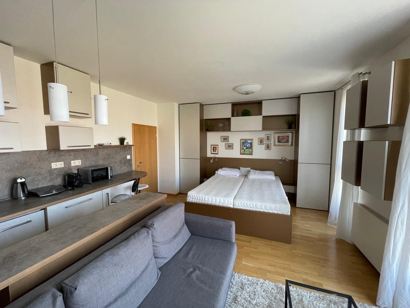1+kk, U Roháčových kasáren, Praha - Vršovice, 36 m² - 2
