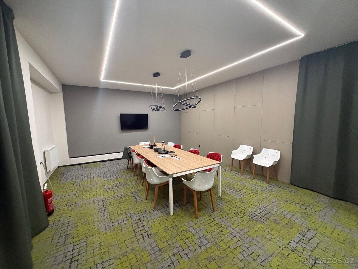 Pronájem kancelář - Benešov u Prahy, 256 01