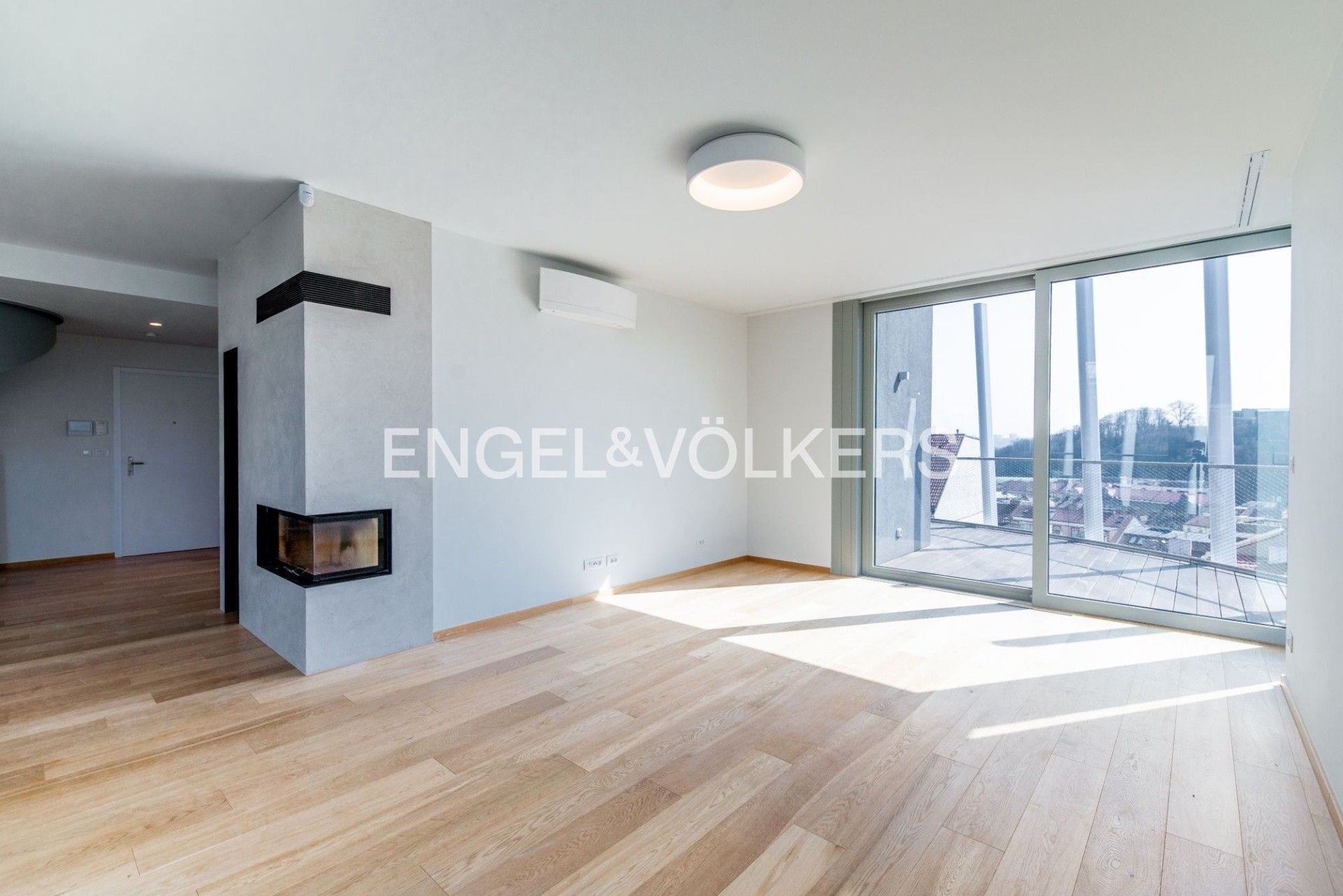 4+kk, Holečkova, Praha, 213 m²