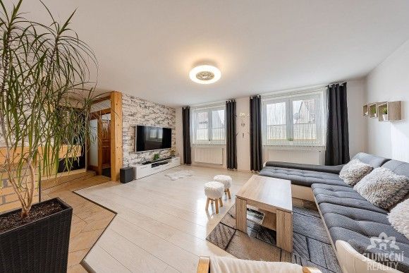 Prodej rodinný dům - Uherské Hradiště, 686 01