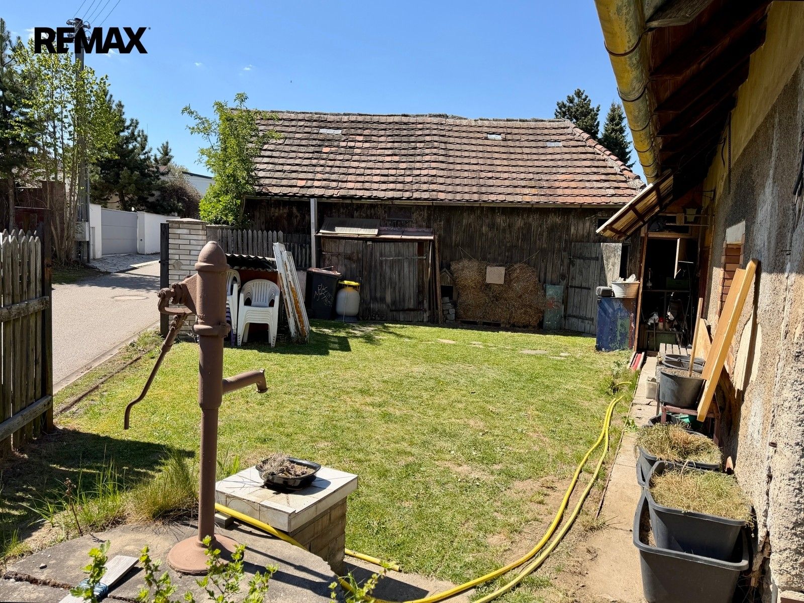 Prodej pozemek pro bydlení - Lísková 112, Kamenice Ládví, 374 m² - 2