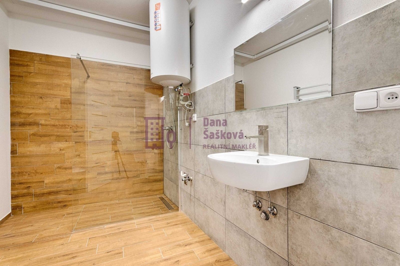 Pronájem byt 2+kk - nám. Míru, Jindřichův Hradec, 58 m²