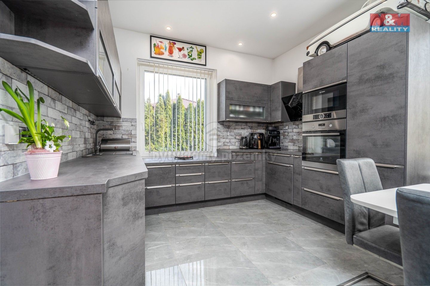 Prodej rodinný dům - Velimská, Praha, 250 m²