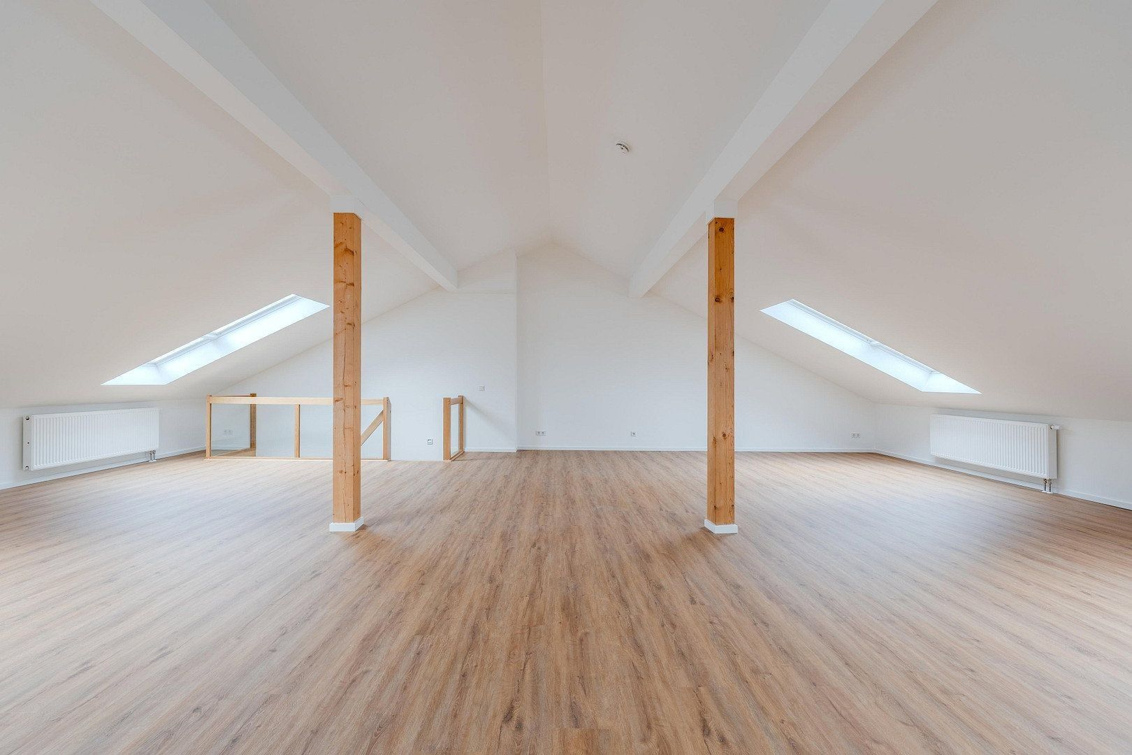 4+1, Alsterweg 46c Berlin Lichterfelde Berlin 14167, 167 m² - 1