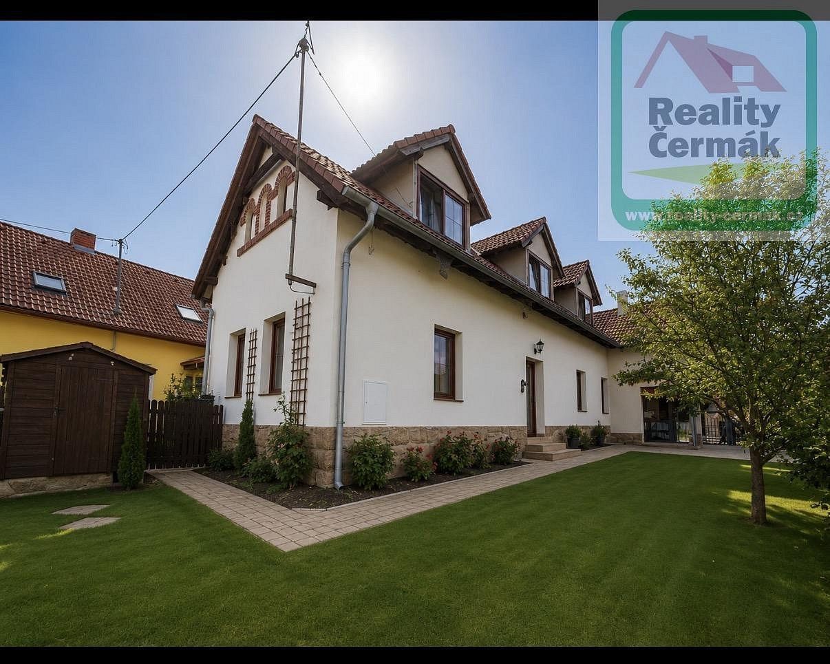 Rodinný dům, 230 m²