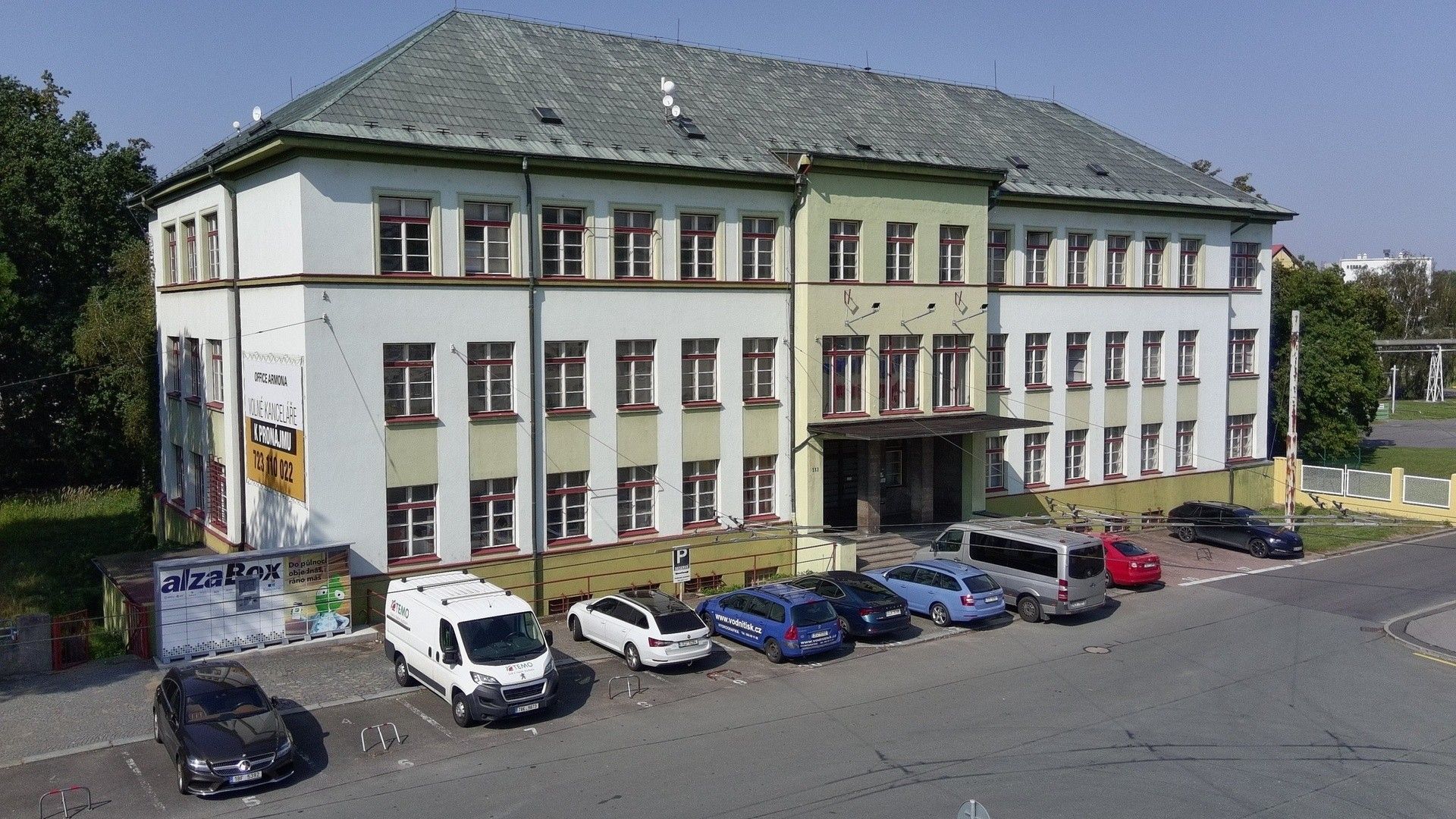 Pronájem komerční - Pardubice Semtín, 6 m² - 2