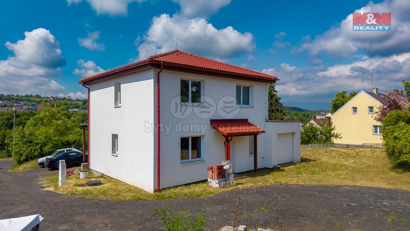 Rodinné domy, Teplická, Bystřany, 155 m²