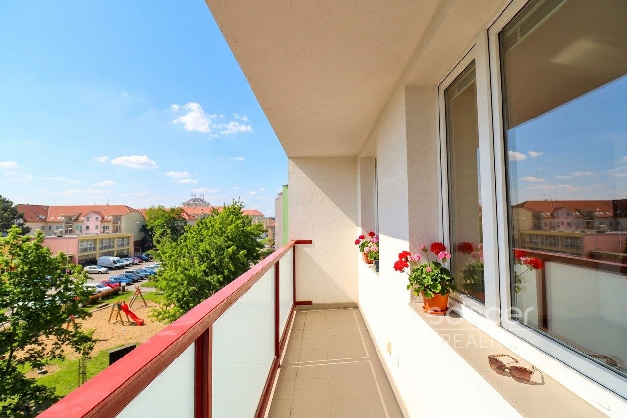 3+kk, Československé armády, Odolena Voda, 76 m² - 2