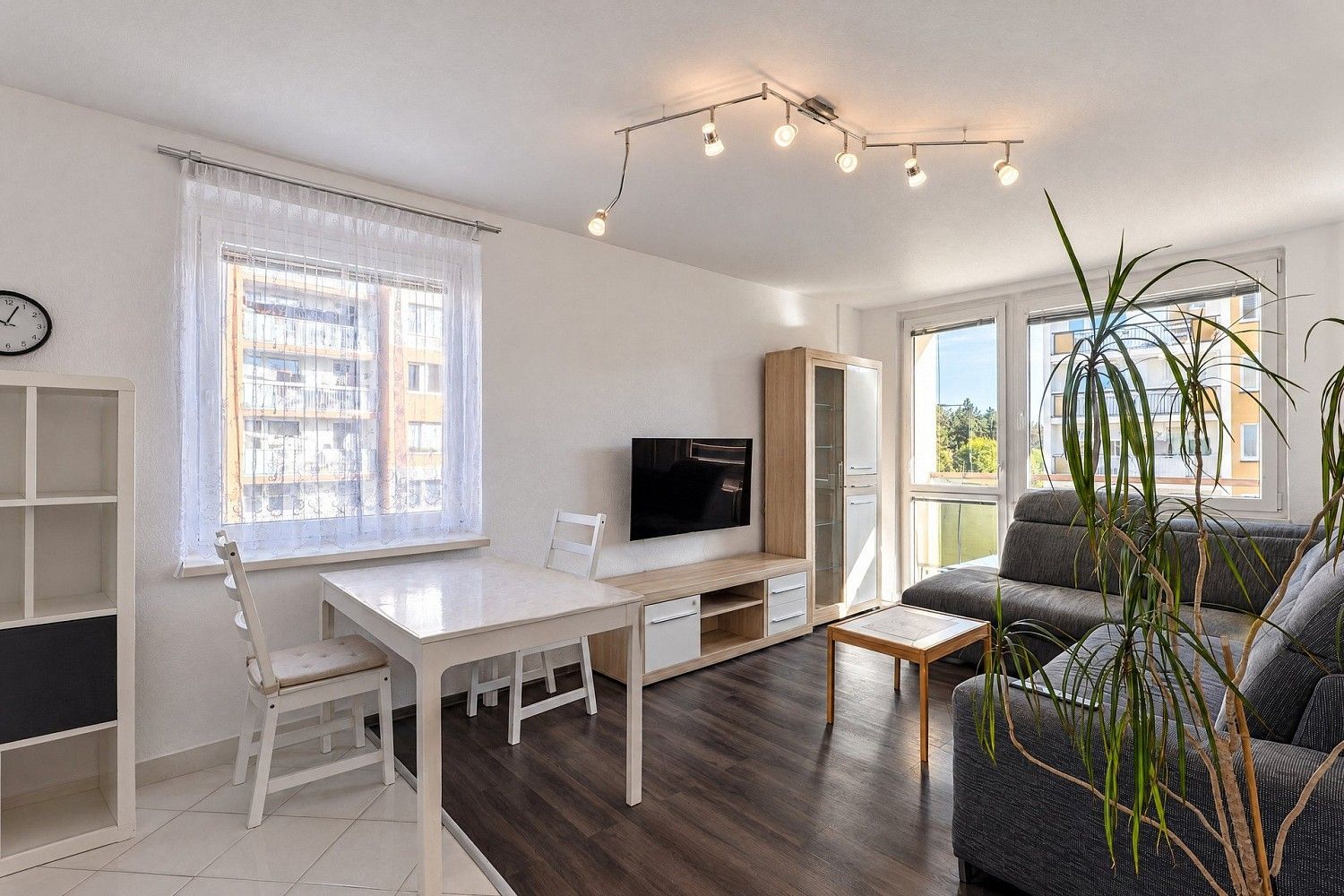 3+1, Vodnická, Praha 4 - Újezd u Průhonic, 78 m² - 1