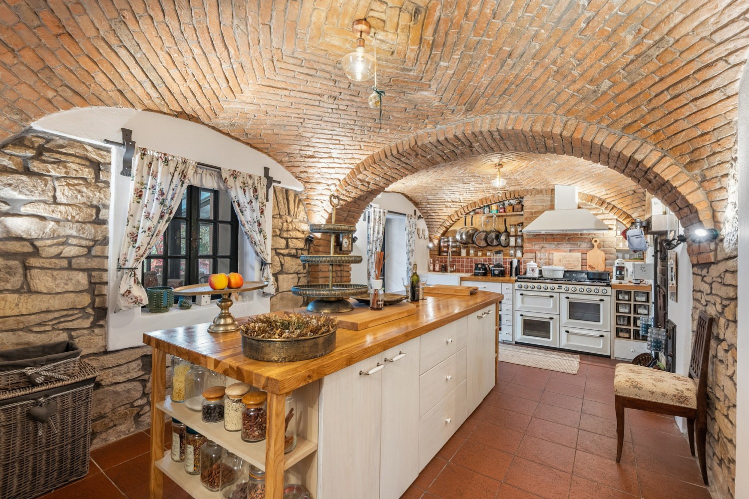 Prodej rodinný dům - Na samotě, Kladno - Švermov, 283 m² - 2