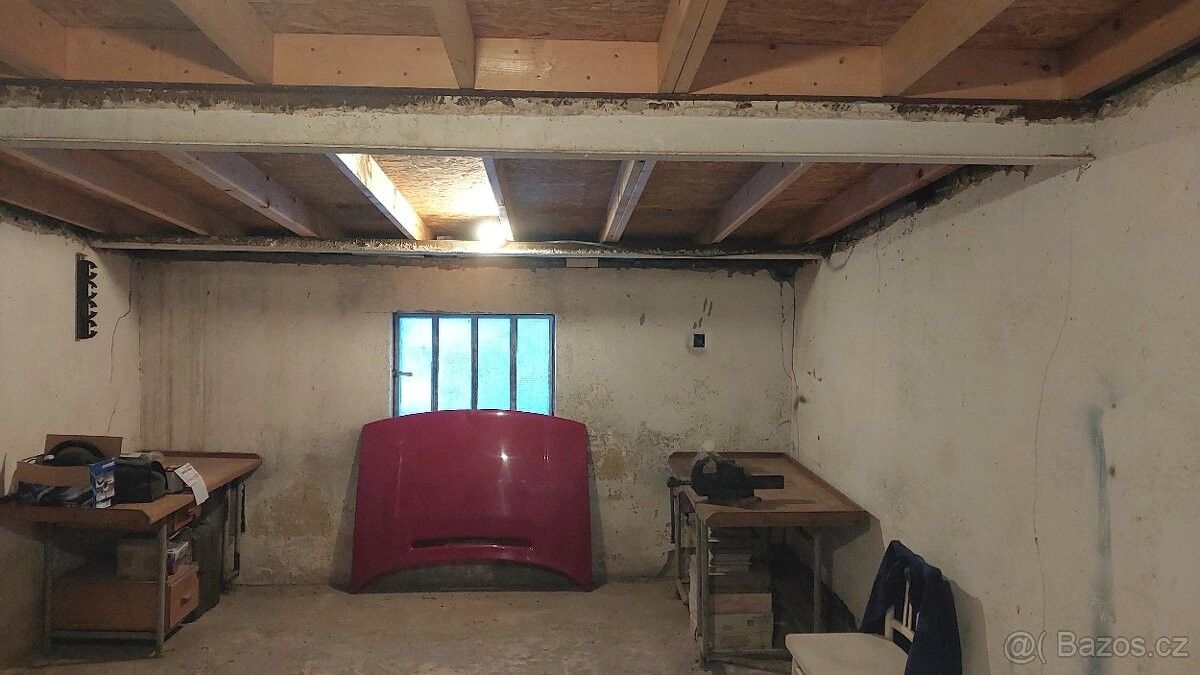 Prodej garáž - Ostrava, 709 00