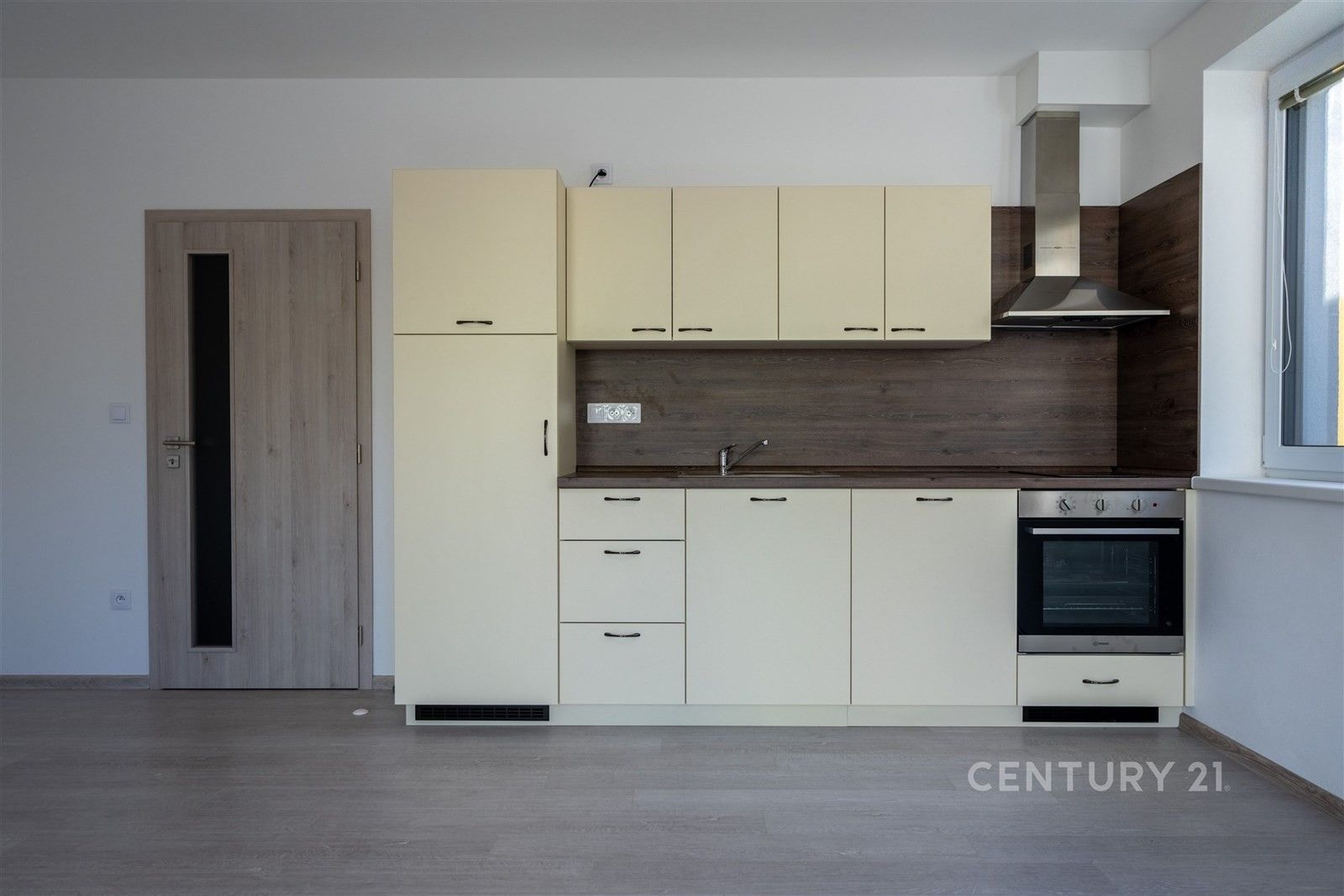 Pronájem byt 1+kk - Nádražní, Mohelnice, 37 m²