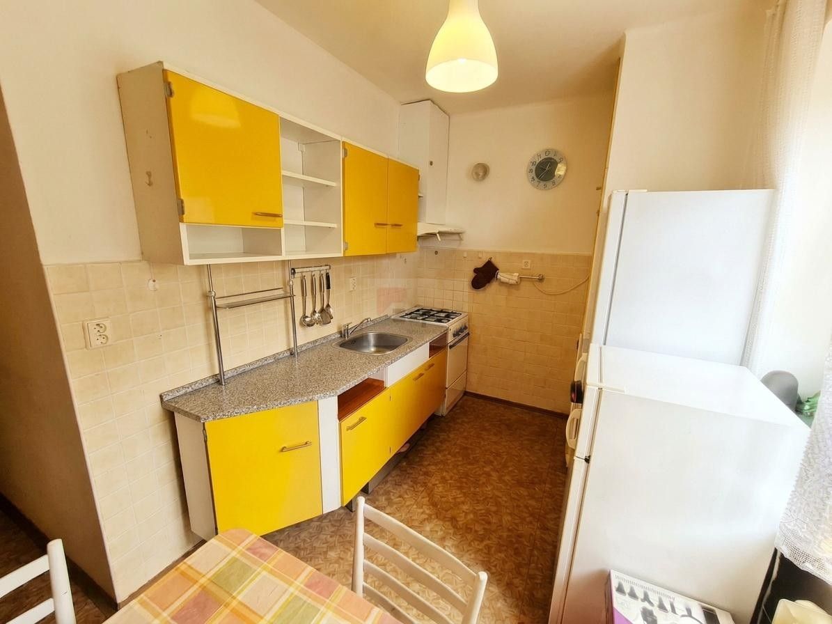Byt 1+1 · 34 m² · Pod lipami, Praha - 3
