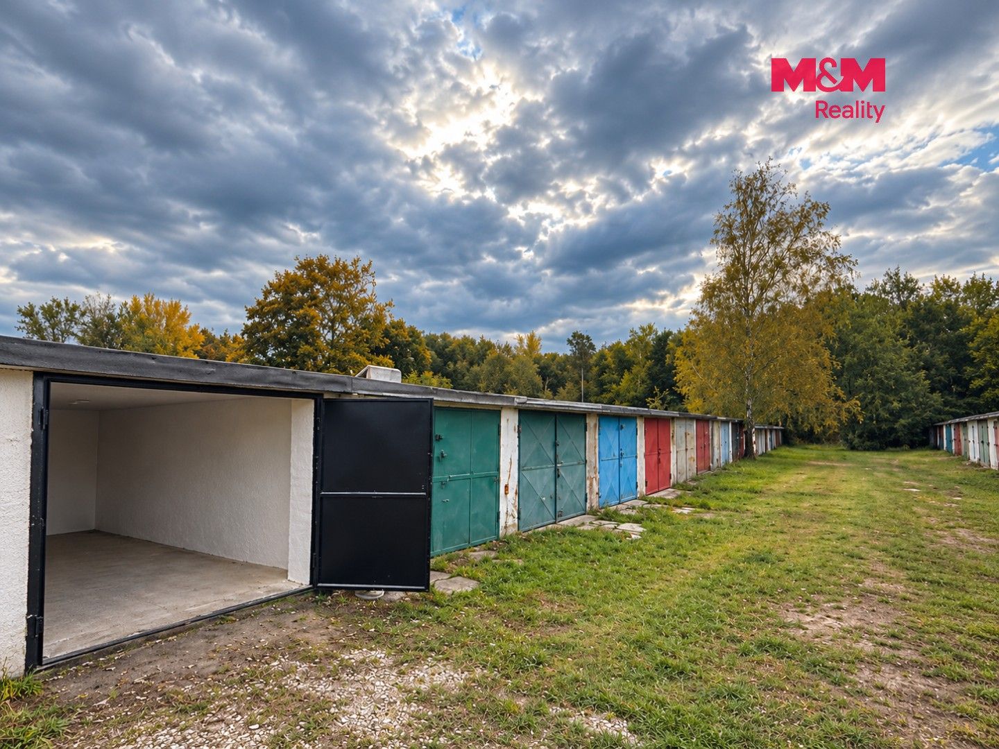 Prodej garáž - Svítkov, Pardubice, 17 m² - 2