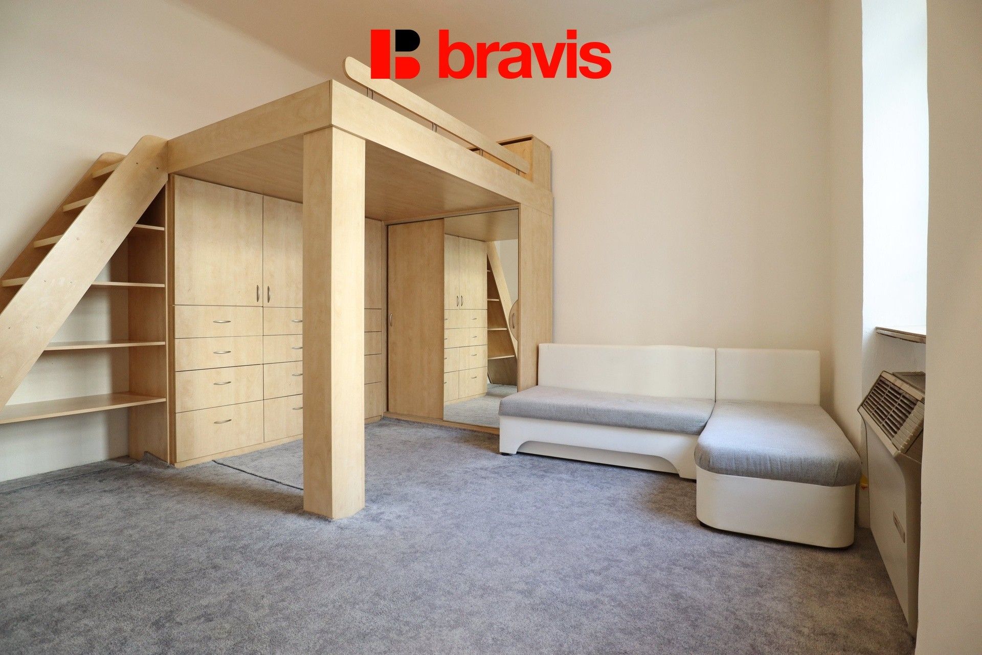 Pronájem byt 1+kk - Husovická, Brno, 30 m²