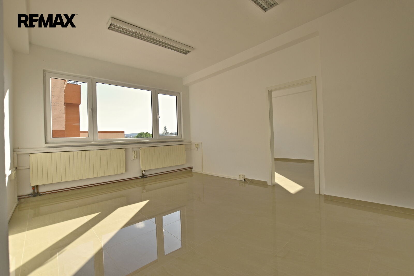 Pronájem kancelář - Rudolfovská tř. 464, České Budějovice 4, 20 m² - 5