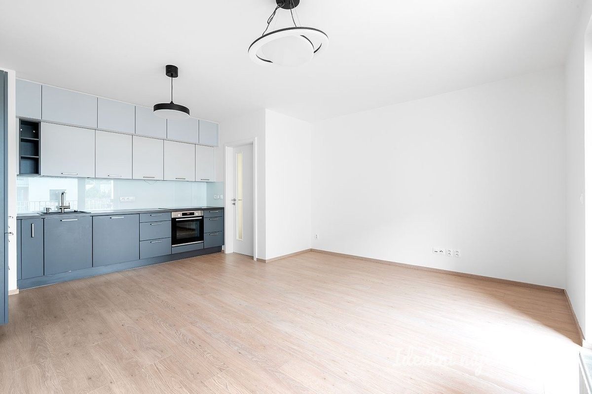 Byt 3+kk · 89 m² · Strnadových, Praha - 4