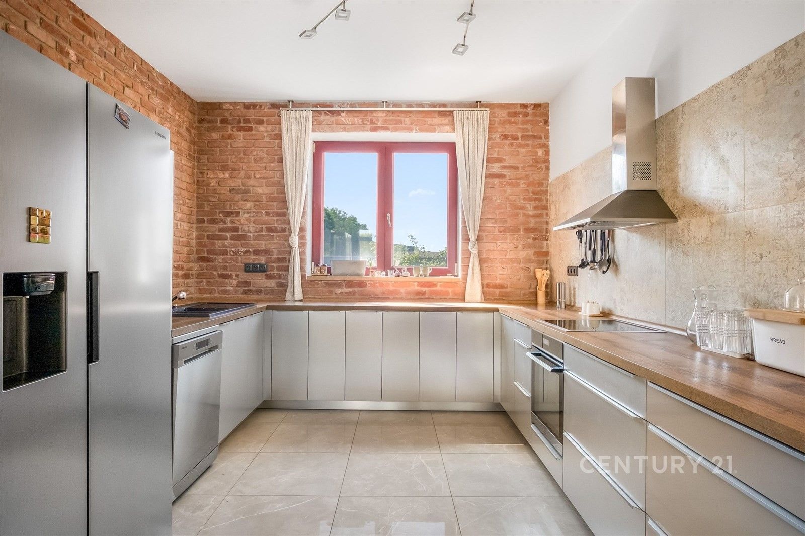 Rodinný dům · 246 m² · Břežanská  , Bašť - 4