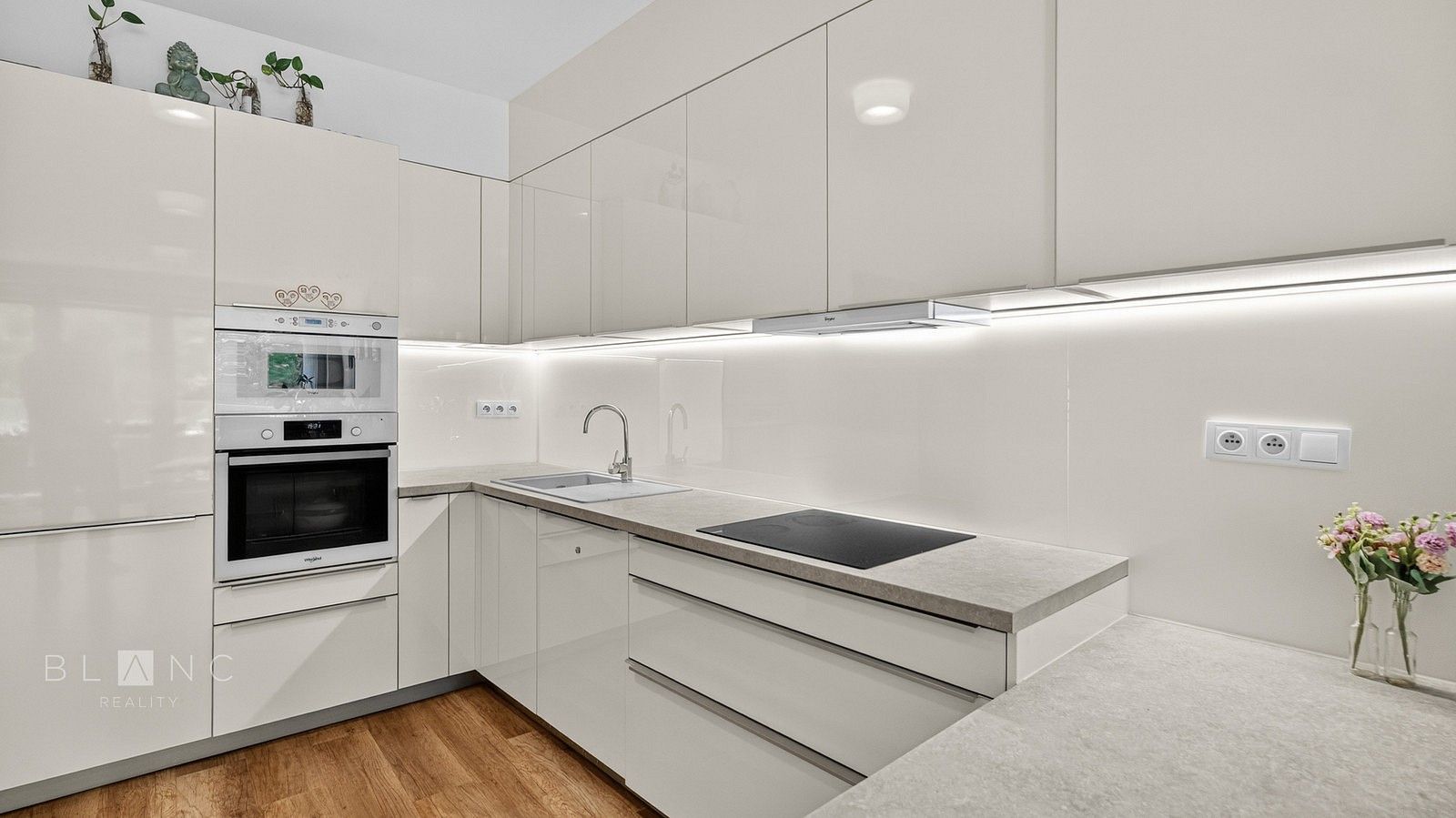Byt 3+kk · 74 m² · Praha - Košíře, okres Praha 5, Hlavní město Praha - 3