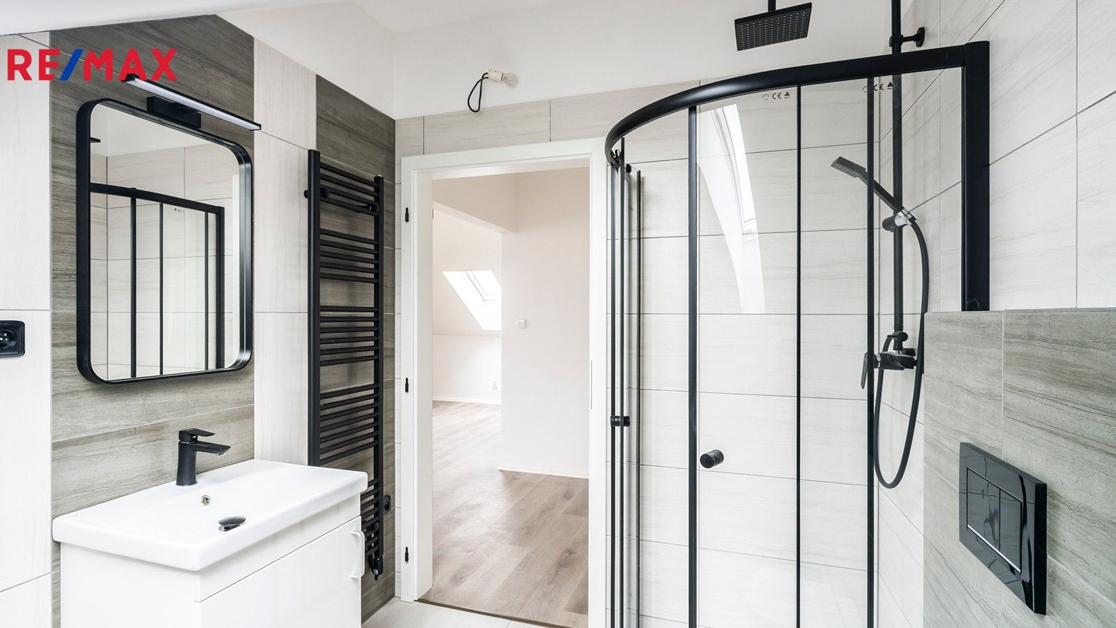 Prodej byt 2+kk - Slatiňanská 927, Praha, 53 m²