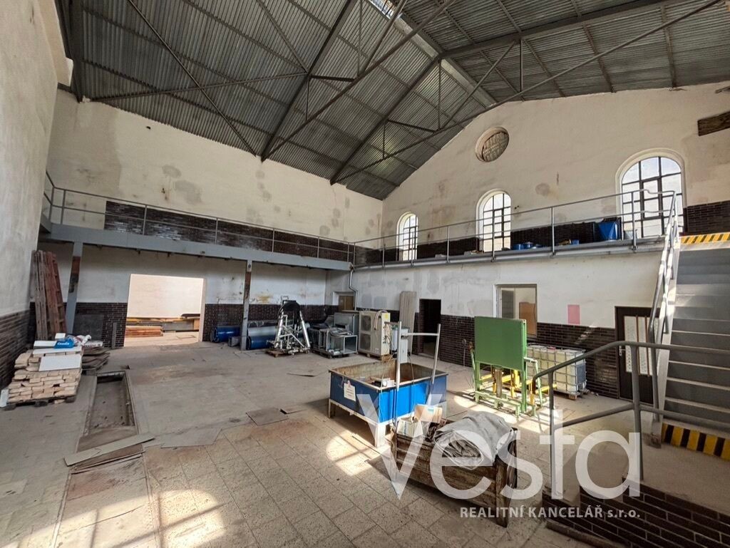 Prodej výrobní prostory - Tovární , Velké Březno, 13 400 m² - 2