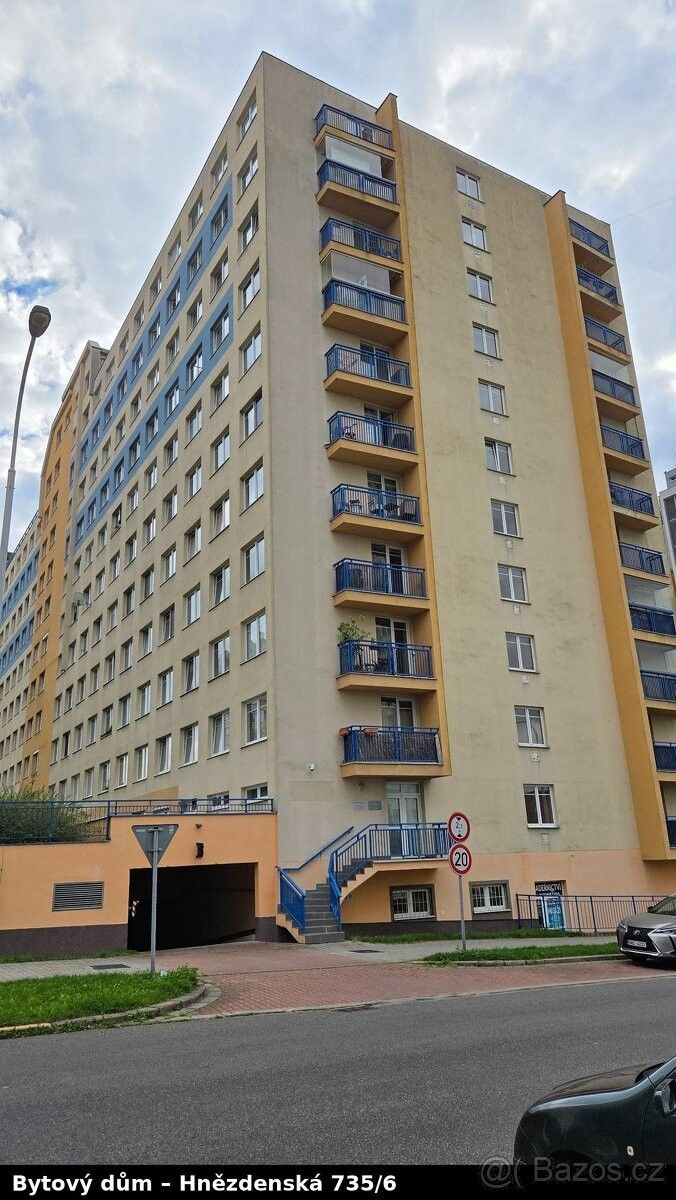 Prodej garáž - Praha, 181 00