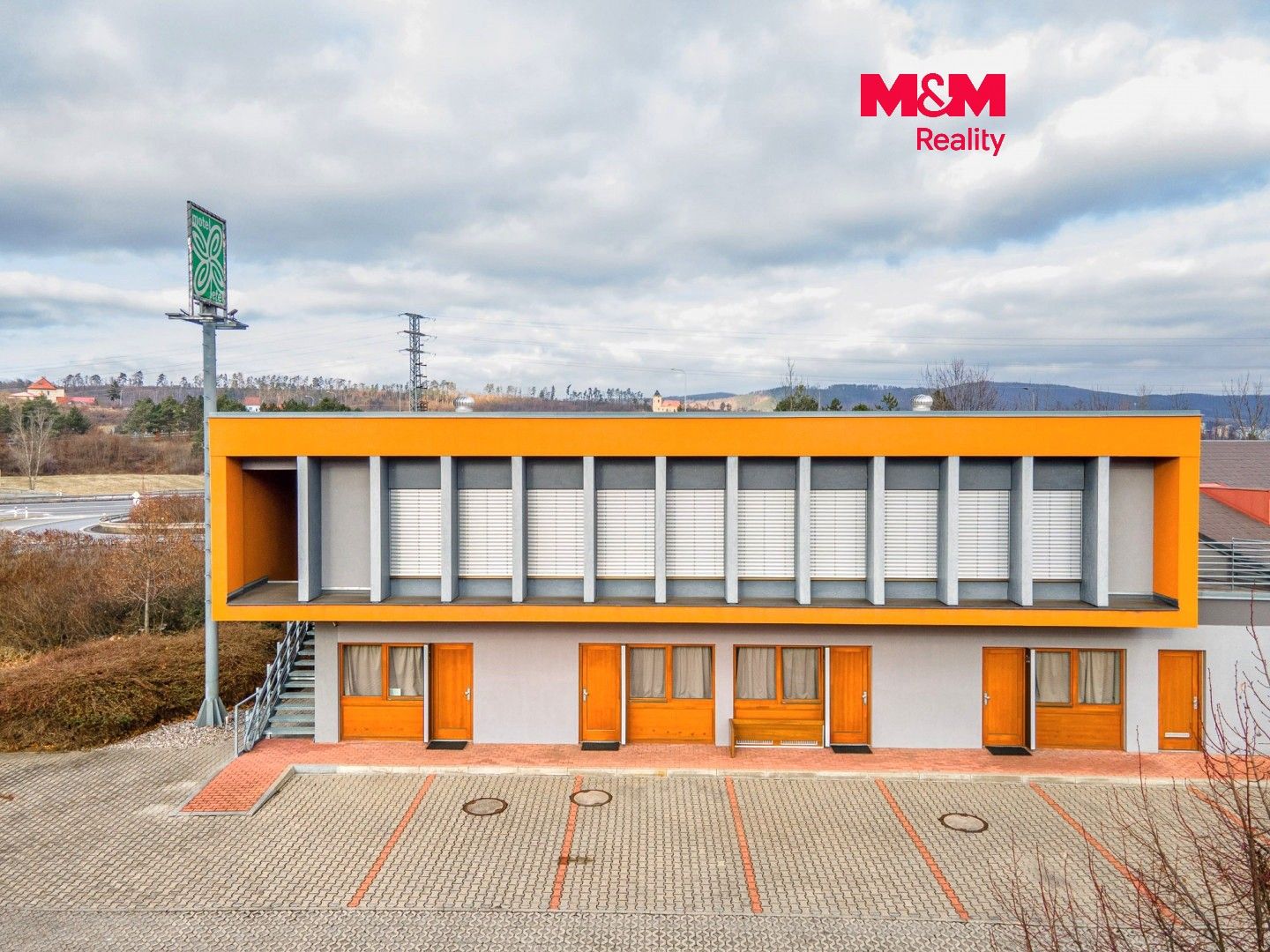1+kk, Pod Dálnicí, Králův Dvůr, 24 m² - 1