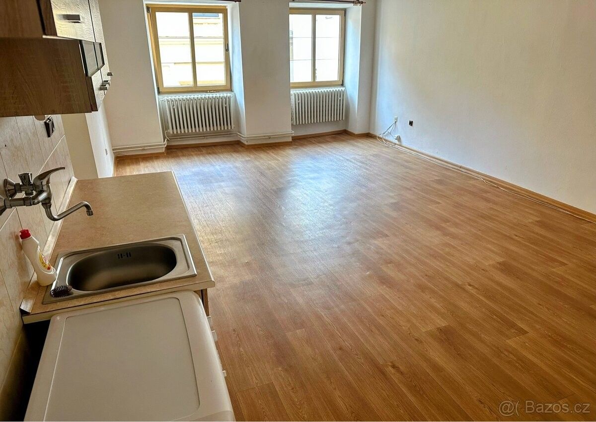 Pronájem byt - Klatovy, 339 01