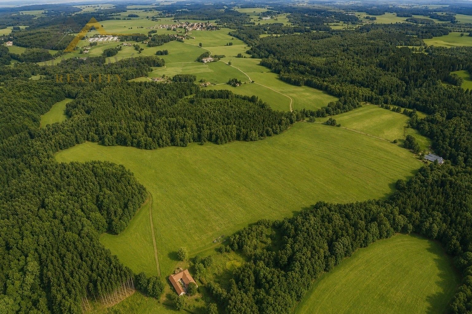 Louky, Benešov nad Černou Klení, 98 591 m² - 2