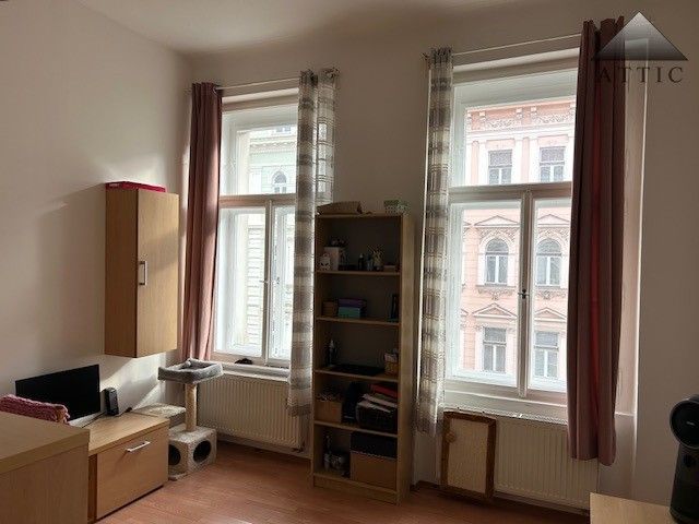 Prodej byt 2+kk - Wenzigova, Praha, 48 m²