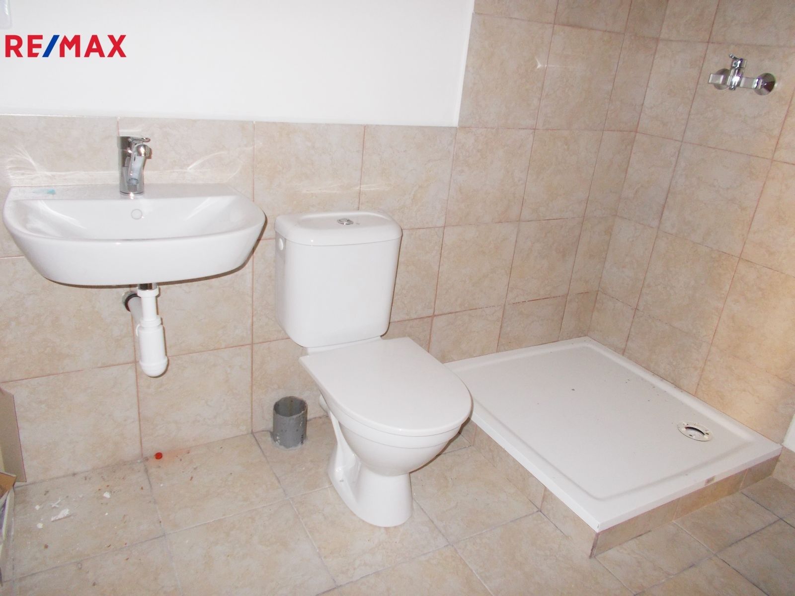 Pronájem obchodní prostory - Lidická, Slavkov u Brna, 200 m²