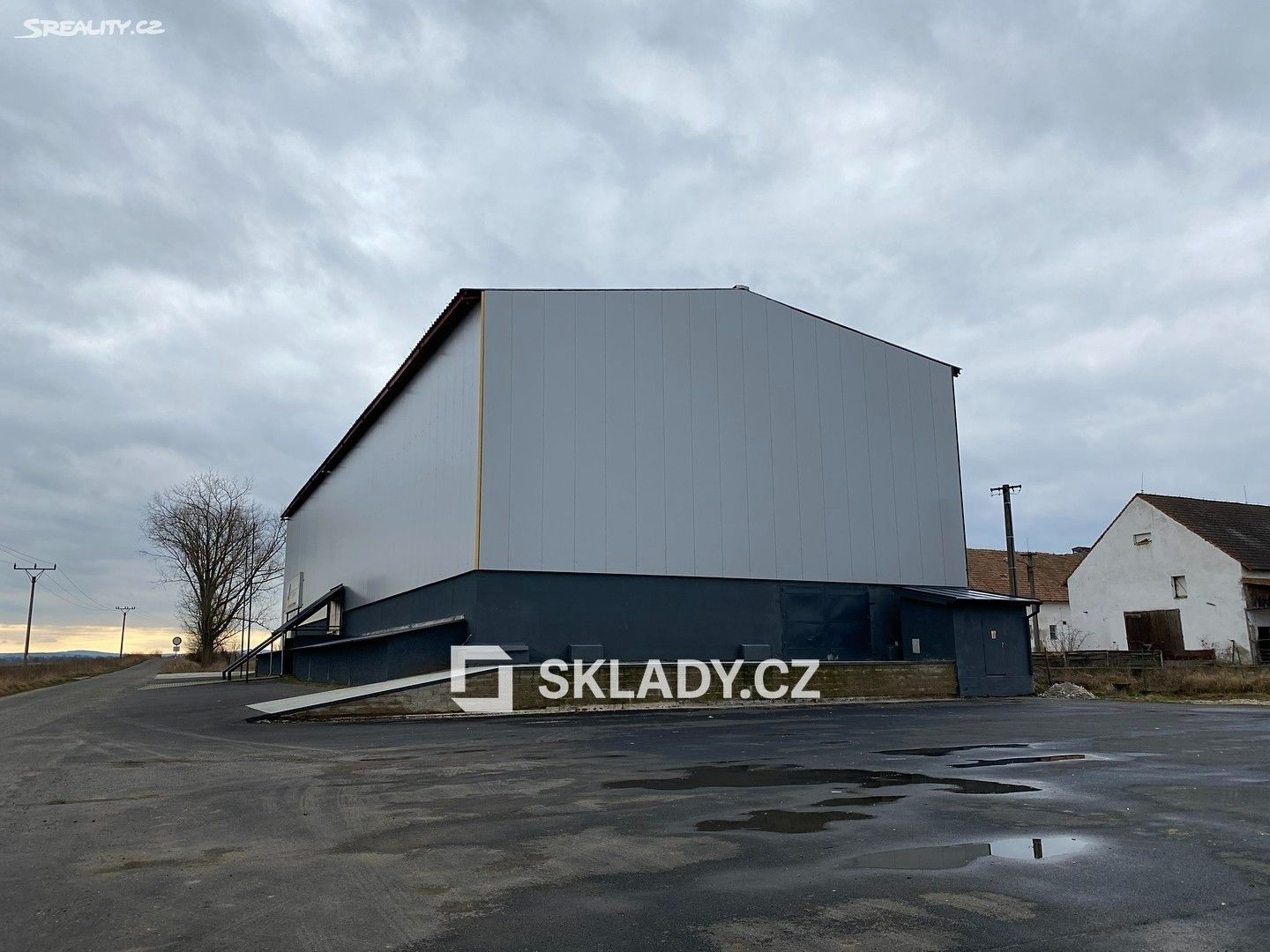 Sklad · 1 126 m² · Cheb - 3