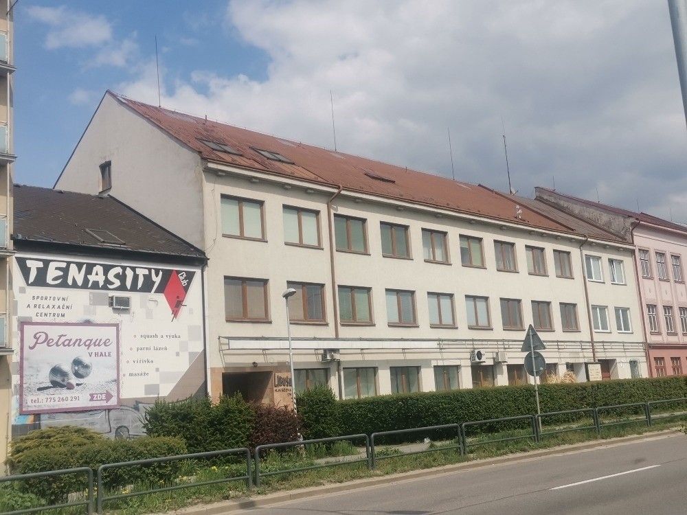 Pronájem obchodní prostory - Pardubice, 80 m² - 2