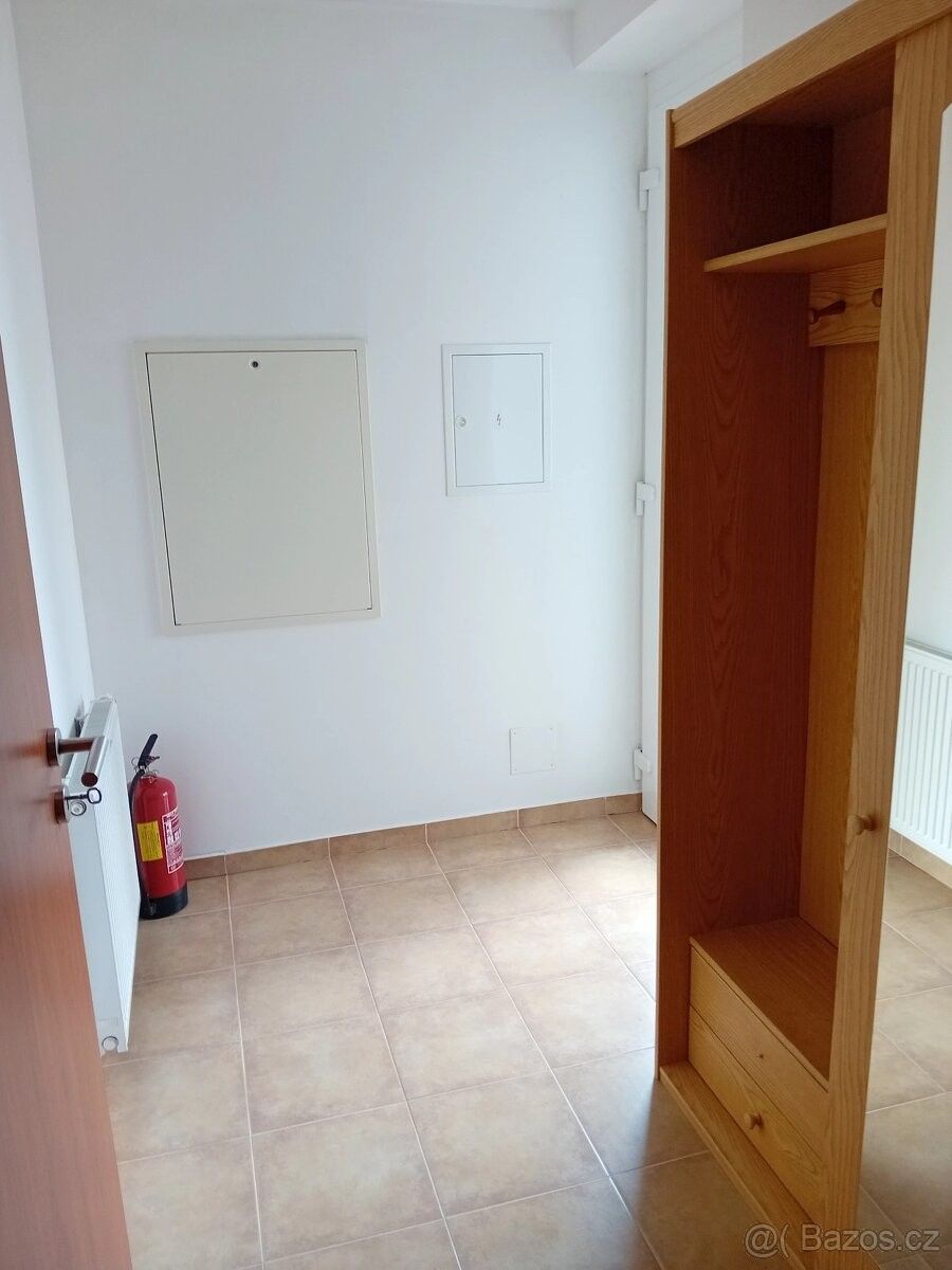 Pronájem byt - Mukařov, 251 62