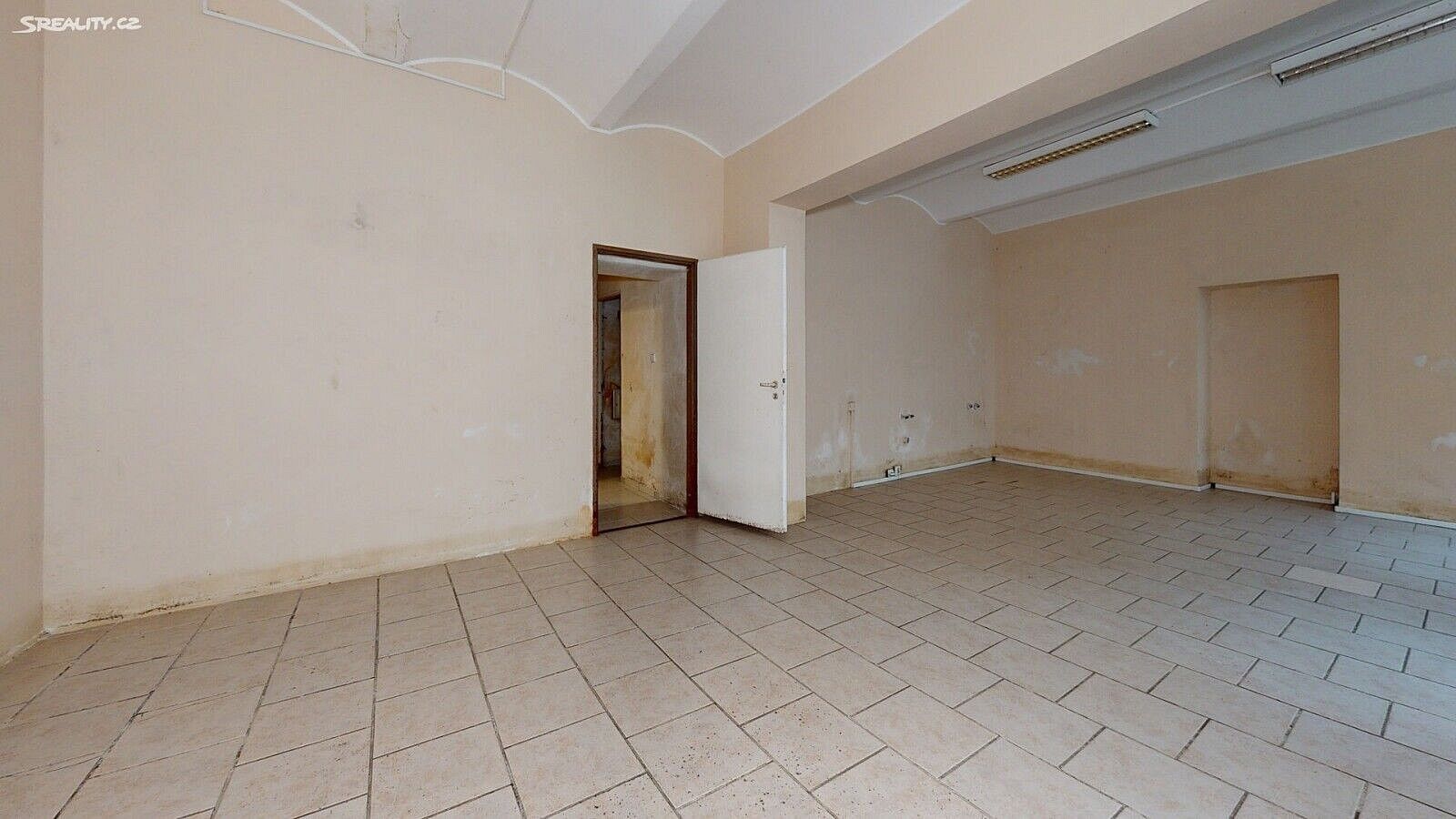 Obchodní prostory · 69 m² · Karlovy Vary, Karlovarský kraj - 4