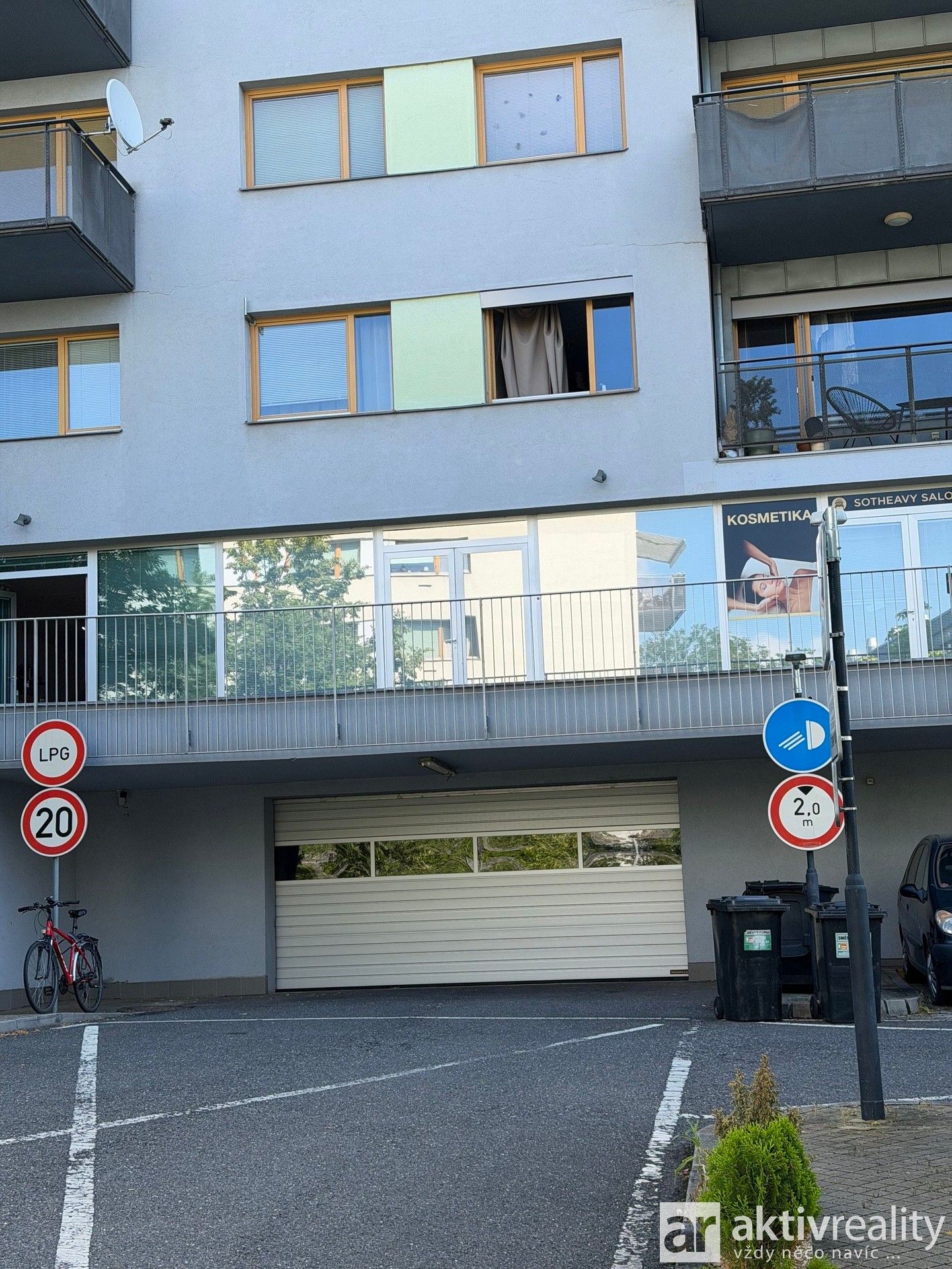 Pronájem garáž - Tibetská, Praha, 18 m² - 5