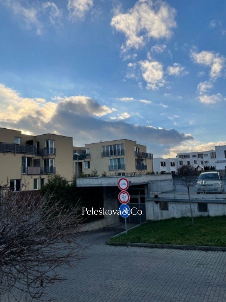 Prodej ostatní - Praha - Újezd u Průhonic, okres Praha 11, Hlavní město Praha, 19 m² - 5