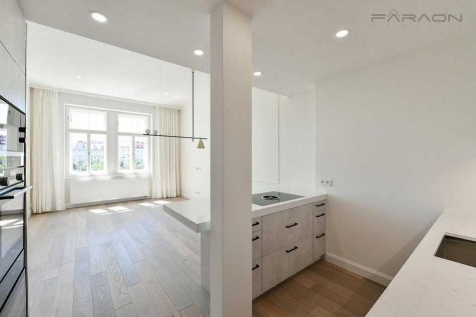 3+kk, náměstí Jiřího z Poděbrad, Praha, 93 m²