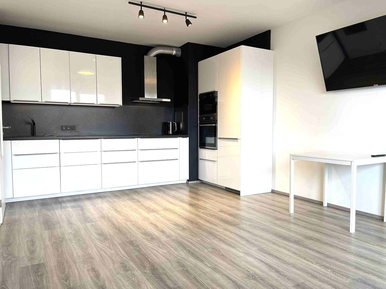 Byt 2+kk · 50 m² · Praha - Hloubětín, okres Praha 14, Hlavní město Praha - 4